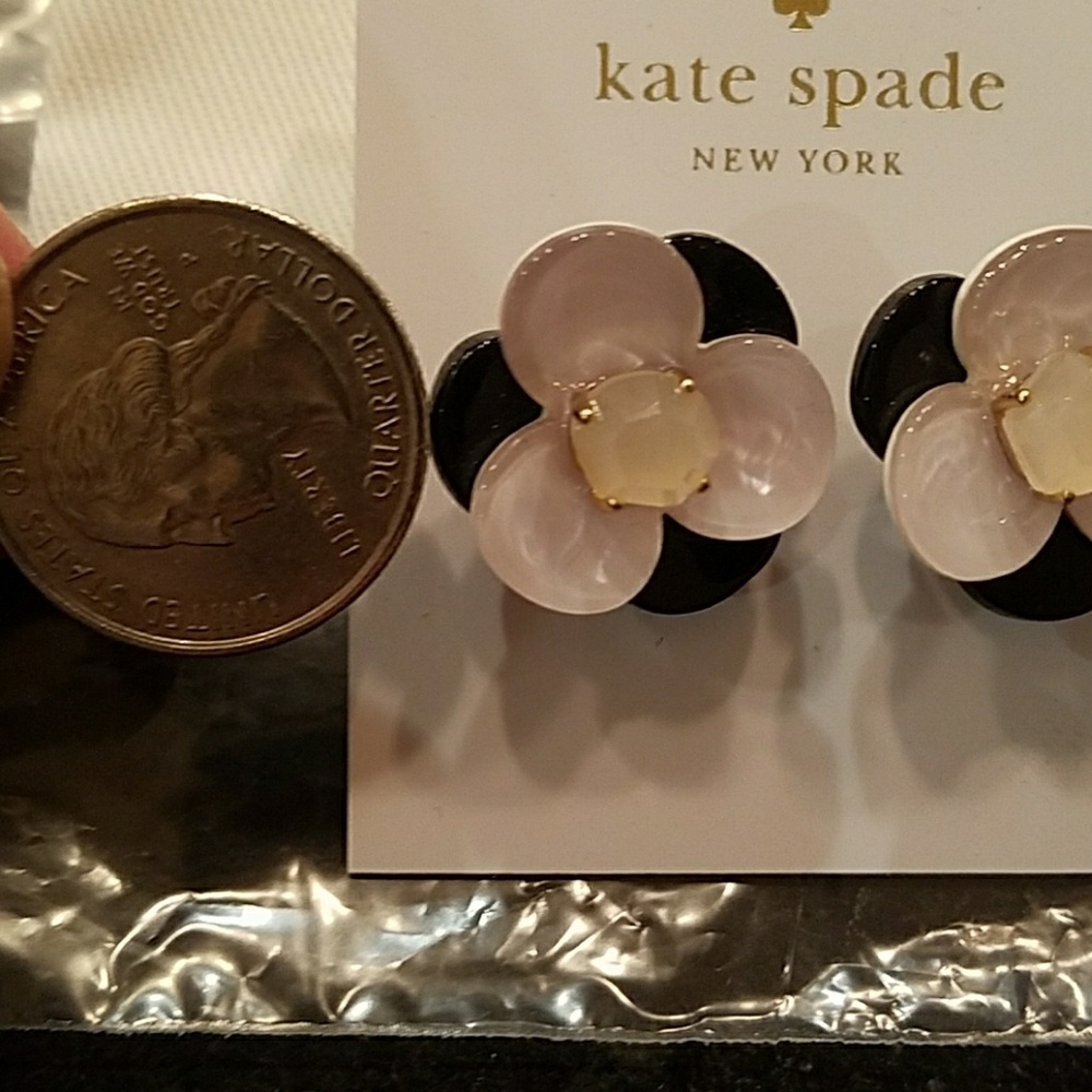 Kate Spade earrings. - Picture 2 of 3